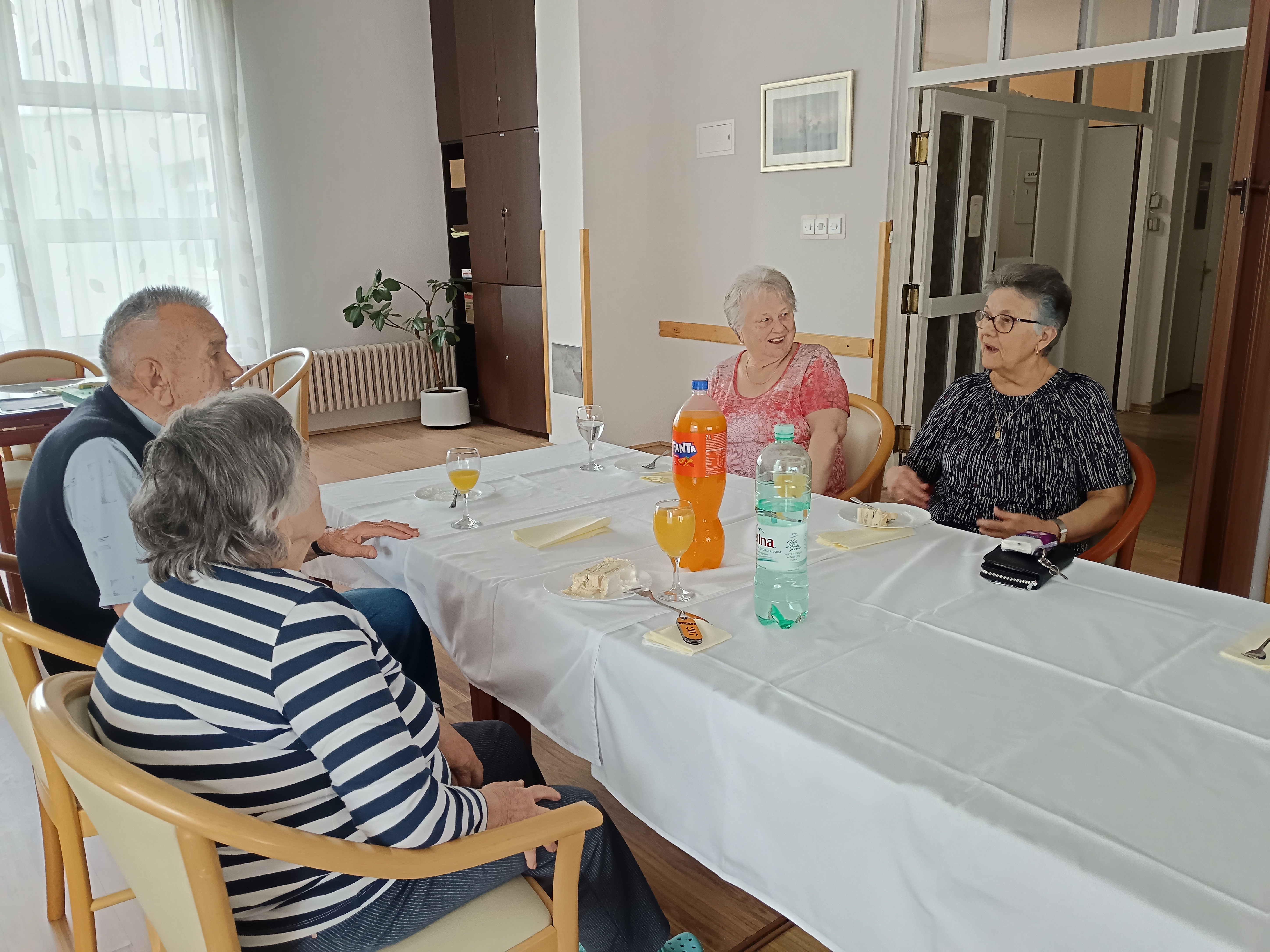 PROSLAVA ROĐENDANA KORISNIKA ROĐENIH U TRAVNJU