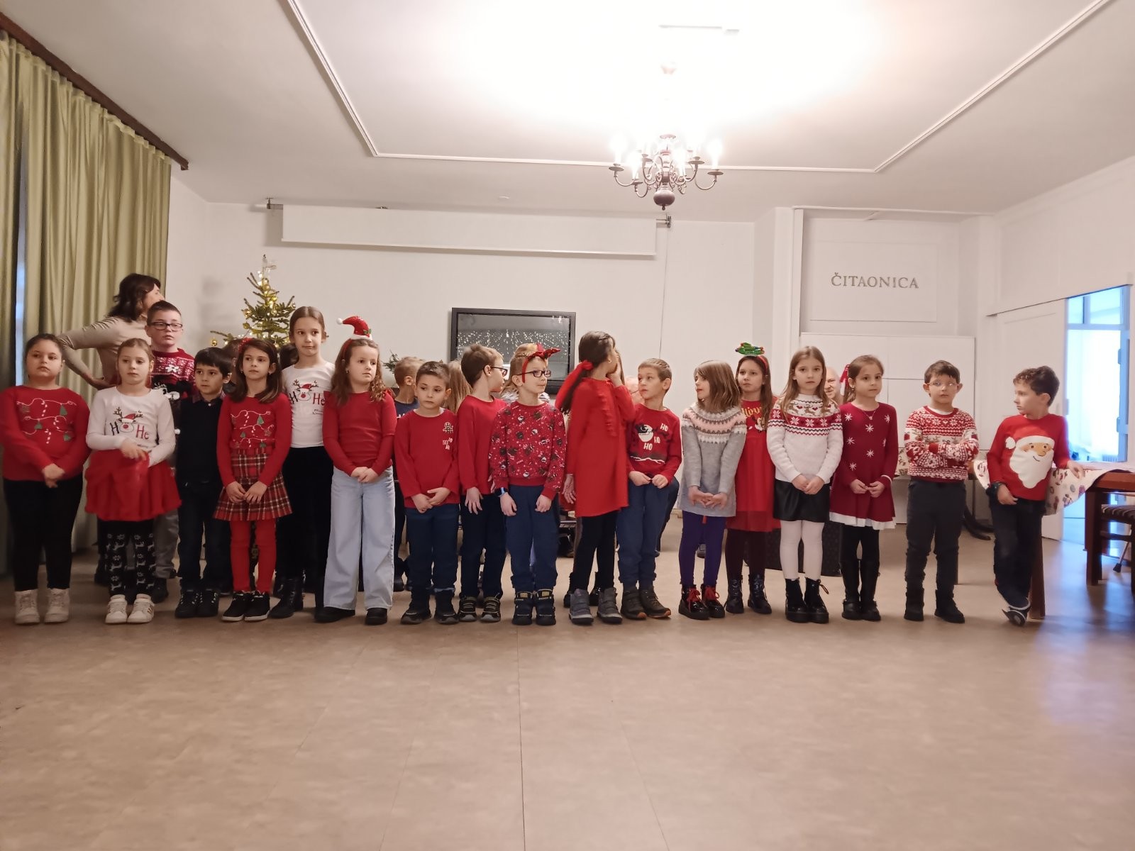 BOŽIĆNI PROGRAM NAŠIH KORISNIKA I UČENIKA