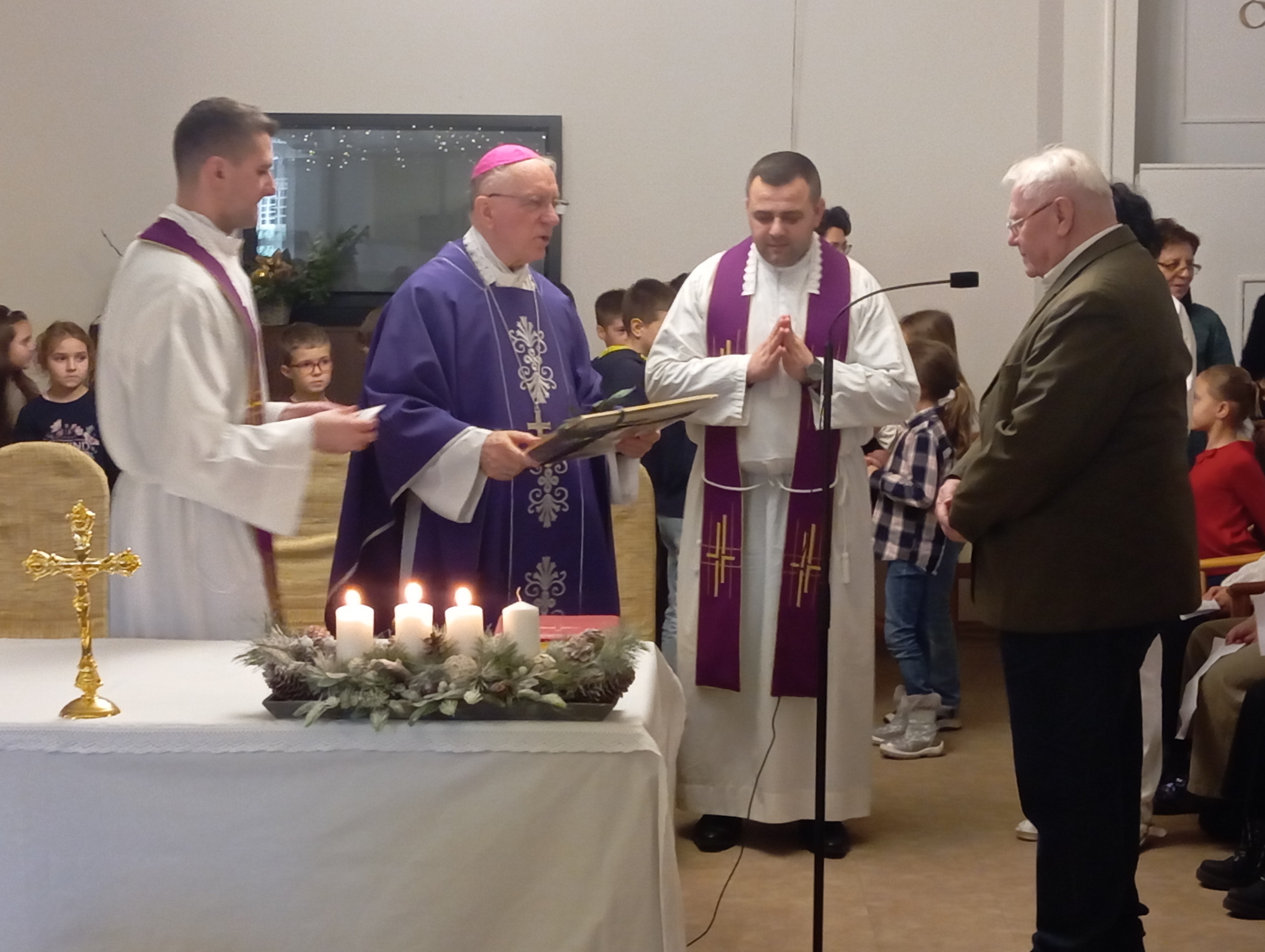 POSJET BISKUPA ANTUNA ŠKVORČEVIĆA DOMU